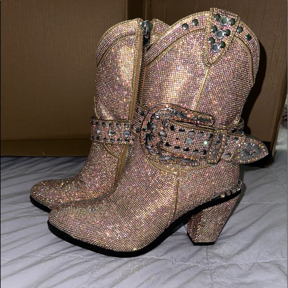 Dolls Kill Shoes - Dolls Kill (Club Exx) Rhinestone Sheriff Shine Gold Cowboy boots